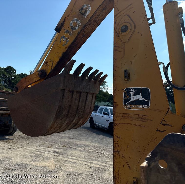 image for item ET7114 1992 John Deere 310D backhoe