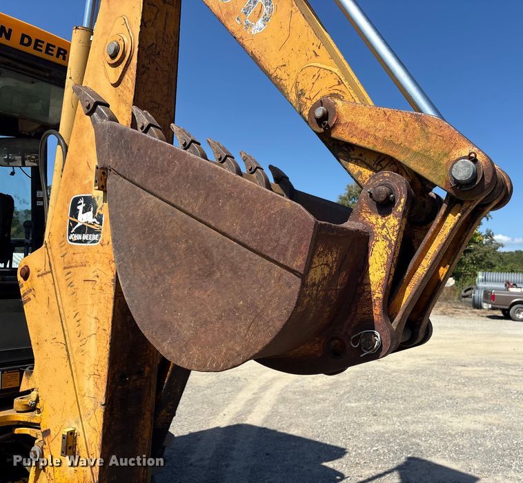 image for item ET7114 1992 John Deere 310D backhoe