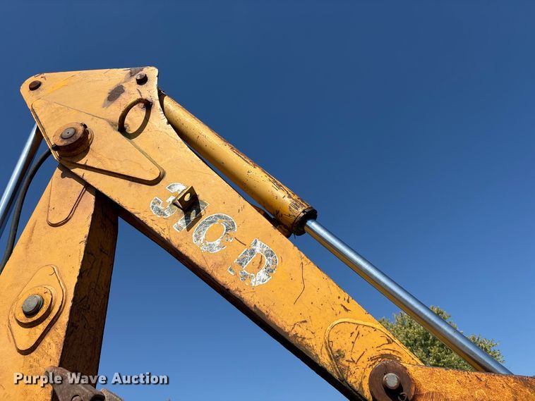 image for item ET7114 1992 John Deere 310D backhoe