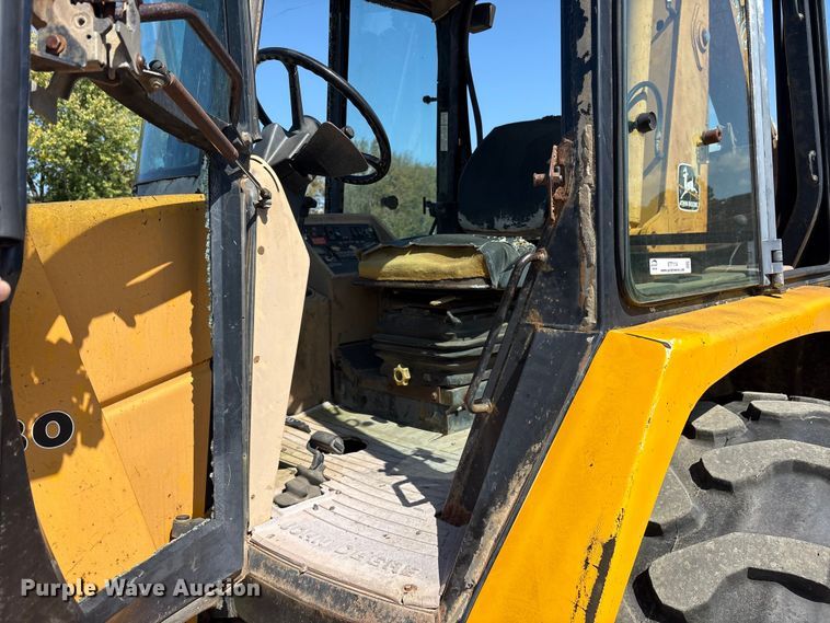 image for item ET7114 1992 John Deere 310D backhoe