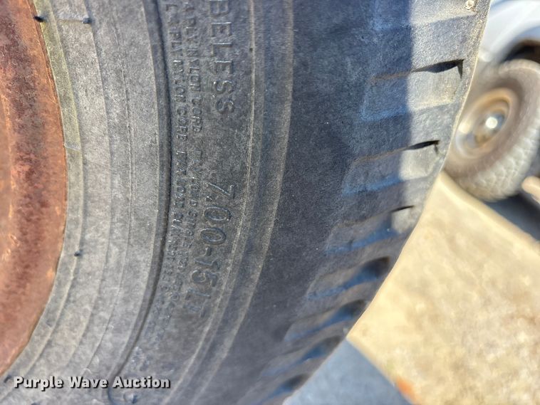 image for item ET7115 Broce D9 broom