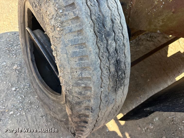 image for item ET7115 Broce D9 broom