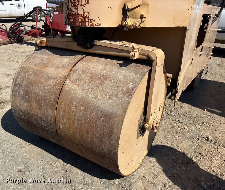 image for item ET7116 Galion 94-6AWG double drum vibratory roller