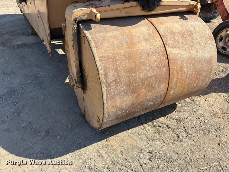 image for item ET7116 Galion 94-6AWG double drum vibratory roller