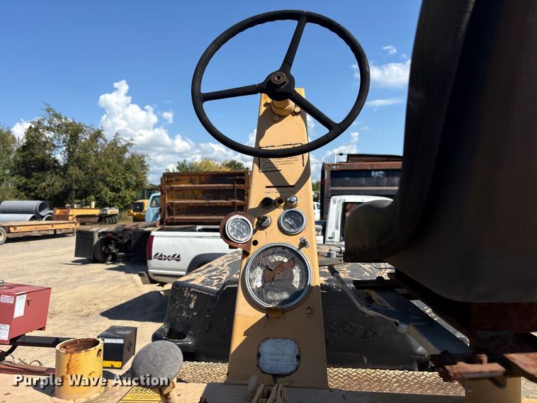 image for item ET7116 Galion 94-6AWG double drum vibratory roller