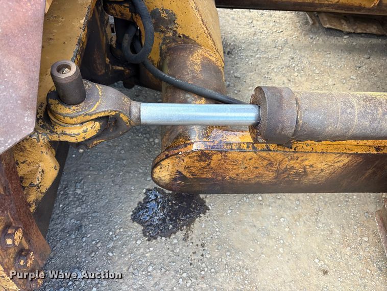 image for item ET7118 1992 Dresser TD-7G/ST dozer