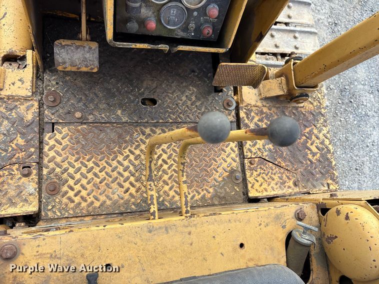 image for item ET7118 1992 Dresser TD-7G/ST dozer