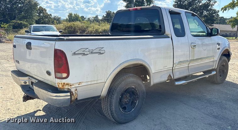 image for item ET7120 2003 Ford F150 SuperCab pickup truck