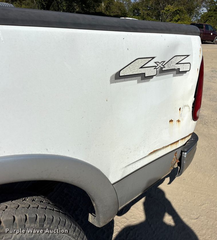 image for item ET7120 2003 Ford F150 SuperCab pickup truck