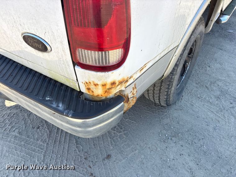 image for item ET7120 2003 Ford F150 SuperCab pickup truck