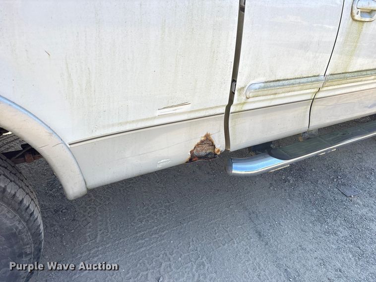 image for item ET7120 2003 Ford F150 SuperCab pickup truck