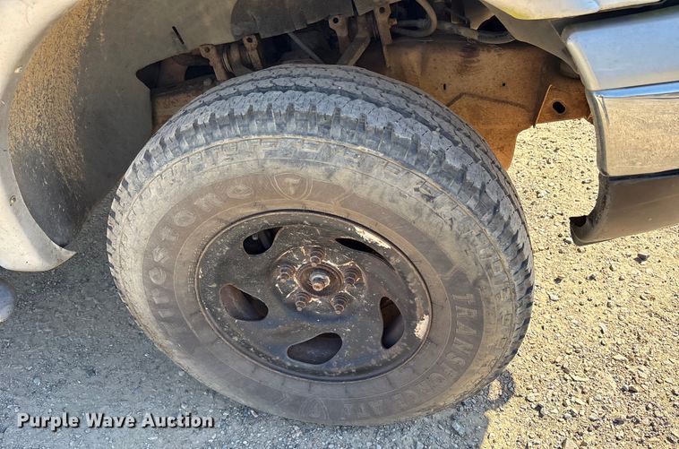 image for item ET7120 2003 Ford F150 SuperCab pickup truck