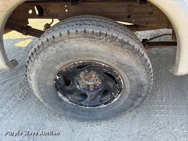 image for item ET7120 2003 Ford F150 SuperCab pickup truck