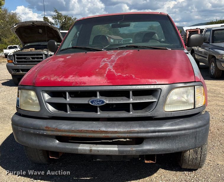 image for item ET7121 1997 Ford F150 pickup truck