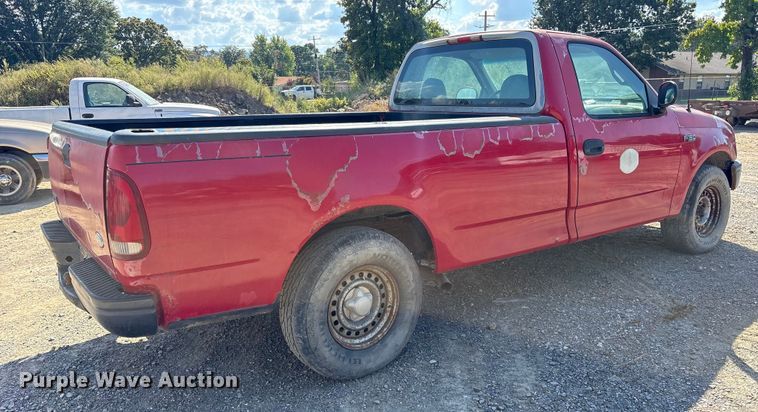 image for item ET7121 1997 Ford F150 pickup truck