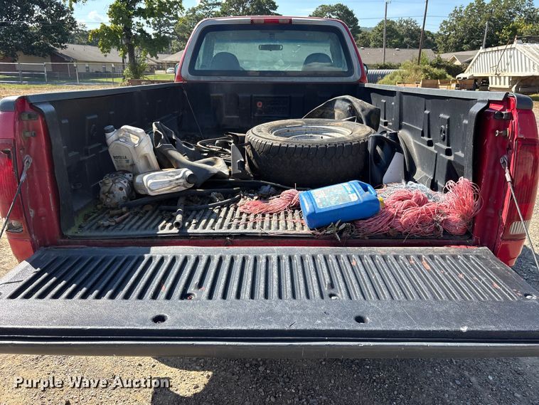 image for item ET7121 1997 Ford F150 pickup truck
