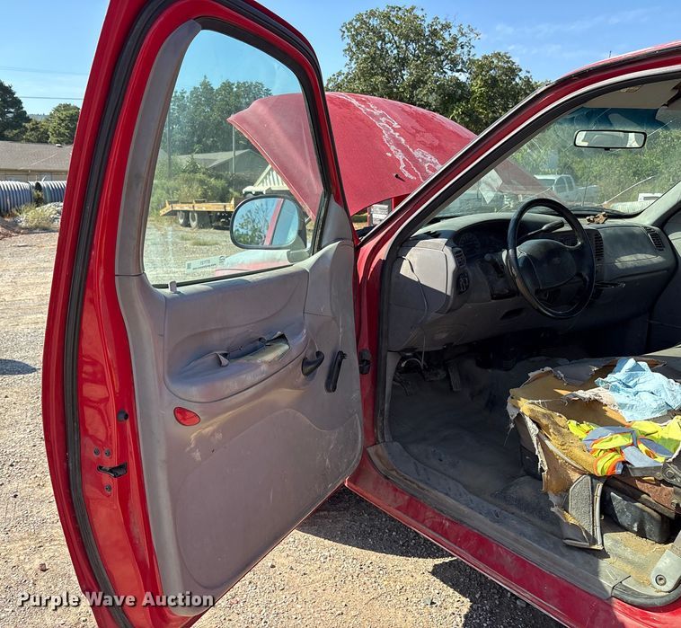 image for item ET7121 1997 Ford F150 pickup truck