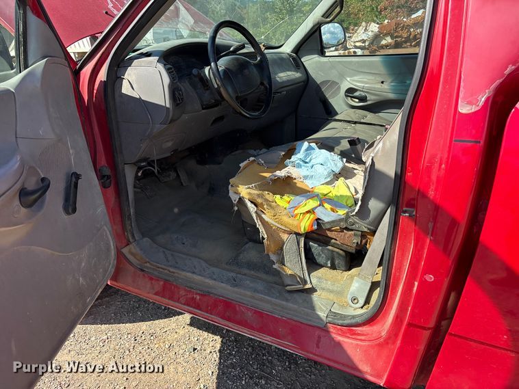 image for item ET7121 1997 Ford F150 pickup truck