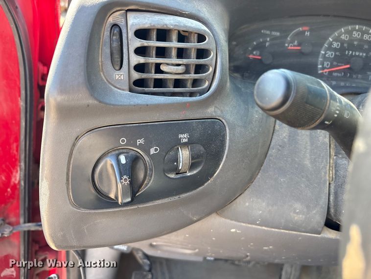 image for item ET7121 1997 Ford F150 pickup truck