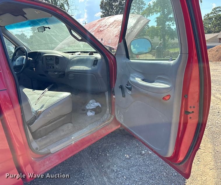 image for item ET7121 1997 Ford F150 pickup truck