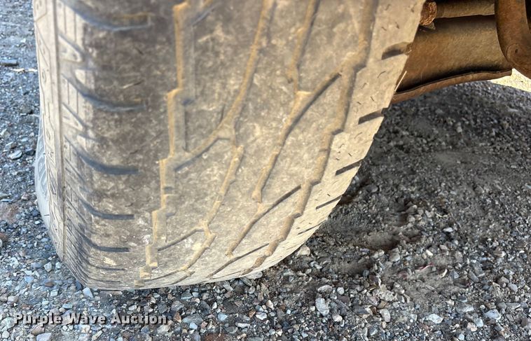 image for item ET7121 1997 Ford F150 pickup truck