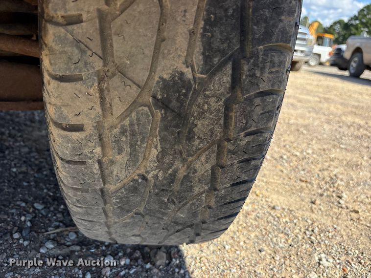 image for item ET7121 1997 Ford F150 pickup truck