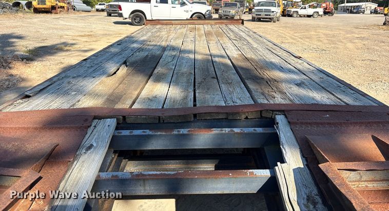 image for item ET7122 2003 Belshe DT-22 equipment trailer