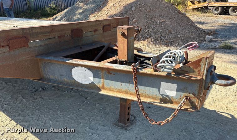 image for item ET7122 2003 Belshe DT-22 equipment trailer