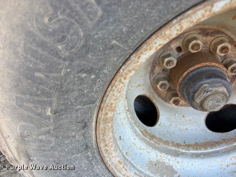 image for item ET7122 2003 Belshe DT-22 equipment trailer