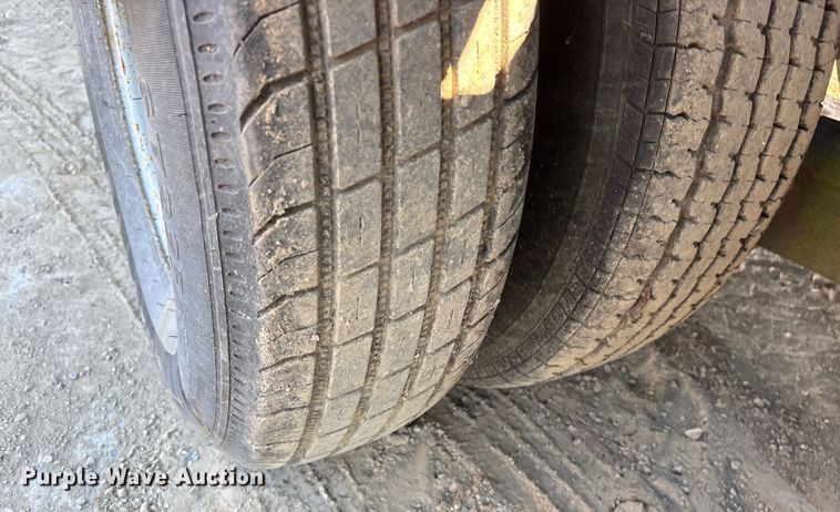 image for item ET7122 2003 Belshe DT-22 equipment trailer