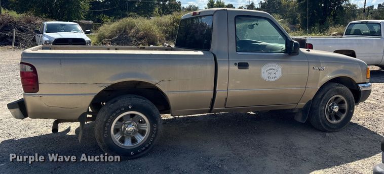 image for item ET7123 2001 Ford Ranger XLT pickup truck