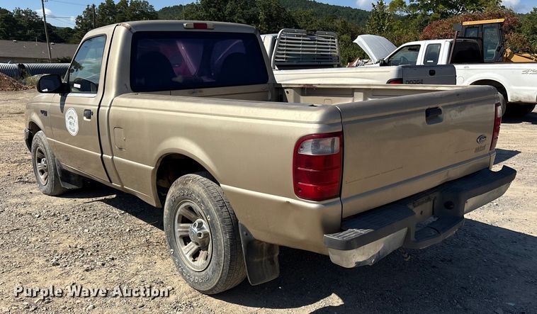 image for item ET7123 2001 Ford Ranger XLT pickup truck