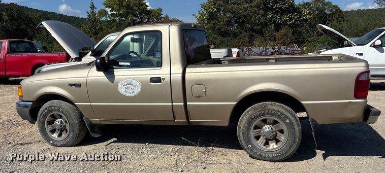 image for item ET7123 2001 Ford Ranger XLT pickup truck