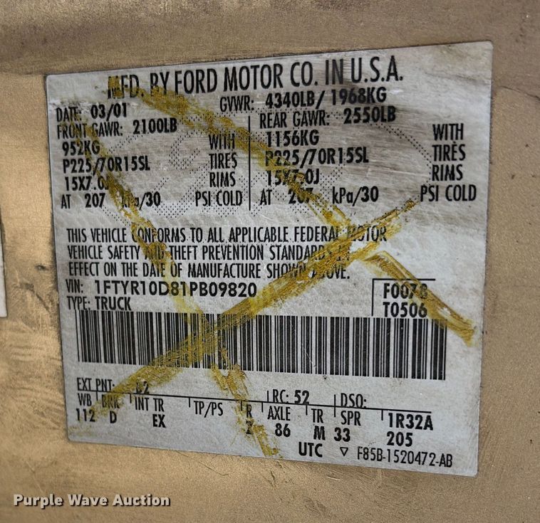 image for item ET7123 2001 Ford Ranger XLT pickup truck