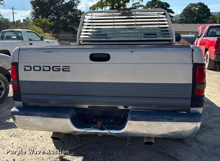 image for item ET7126 1999 Dodge Ram 1500 pickup truck