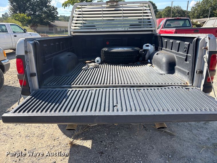 image for item ET7126 1999 Dodge Ram 1500 pickup truck