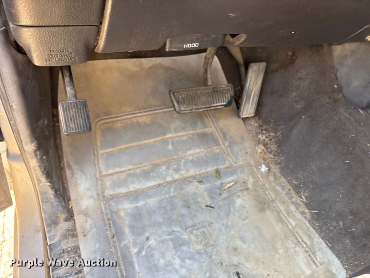 image for item ET7126 1999 Dodge Ram 1500 pickup truck