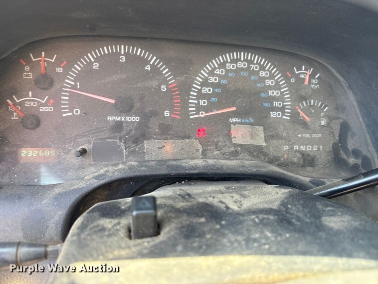 image for item ET7126 1999 Dodge Ram 1500 pickup truck