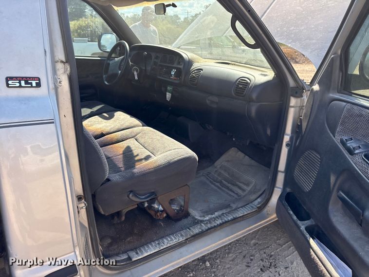 image for item ET7126 1999 Dodge Ram 1500 pickup truck