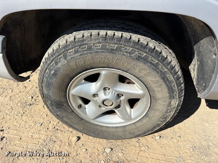 image for item ET7126 1999 Dodge Ram 1500 pickup truck