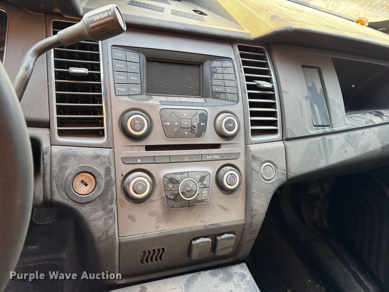 image for item ET7154 2013 Ford Taurus Police Interceptor 