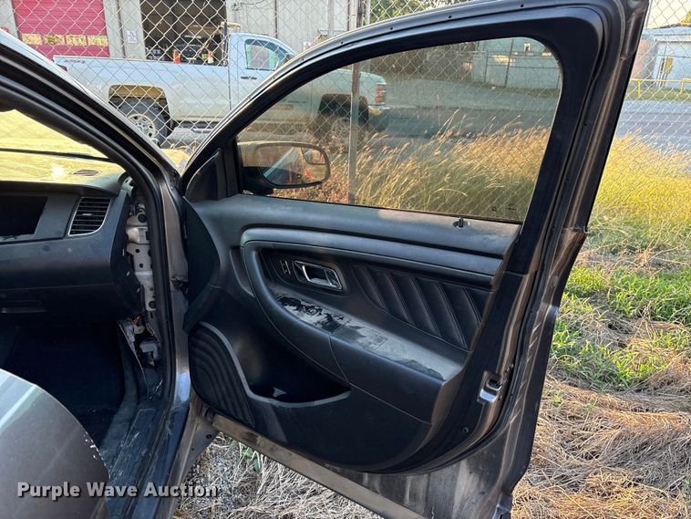 image for item ET7154 2013 Ford Taurus Police Interceptor 