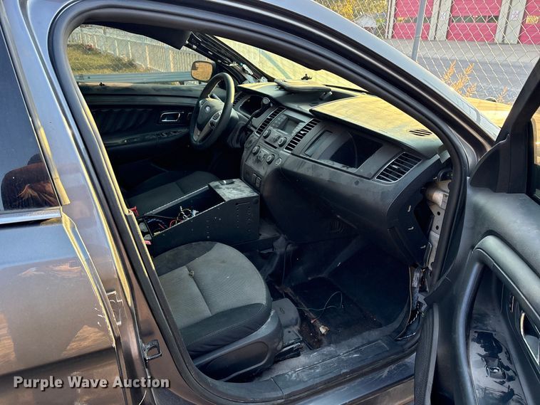 image for item ET7154 2013 Ford Taurus Police Interceptor 
