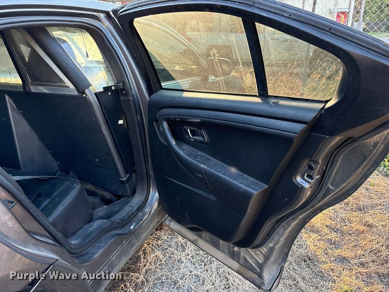 image for item ET7154 2013 Ford Taurus Police Interceptor 