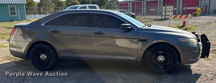 image for item ET7156 2014 Ford Taurus Police Interceptor 
