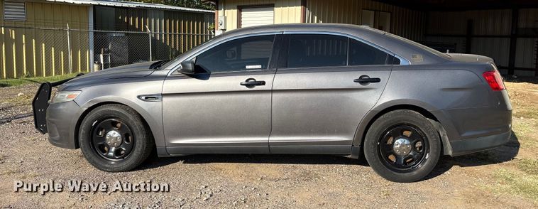 image for item ET7156 2014 Ford Taurus Police Interceptor 