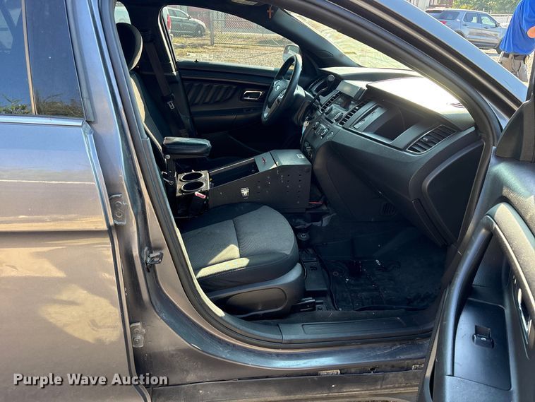 image for item ET7156 2014 Ford Taurus Police Interceptor 