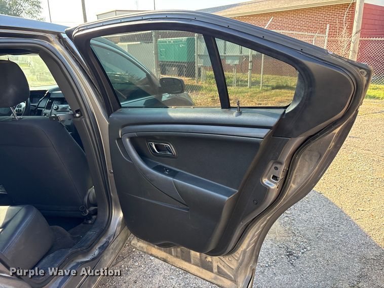 image for item ET7156 2014 Ford Taurus Police Interceptor 