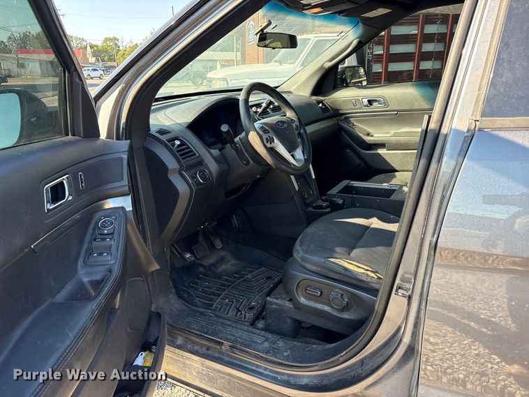 image for item ET7157 2015 Ford Explorer Police Interceptor 