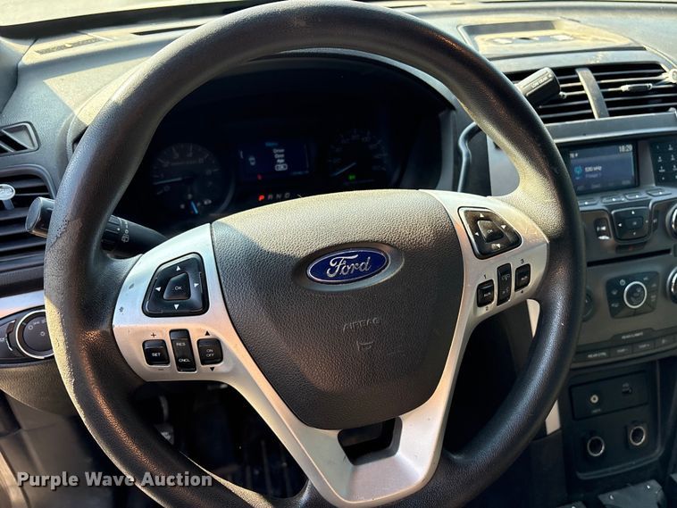 image for item ET7157 2015 Ford Explorer Police Interceptor 